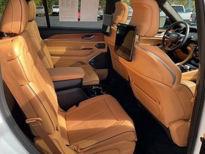 2023 Jeep Grand Cherokee L Summit Reserve