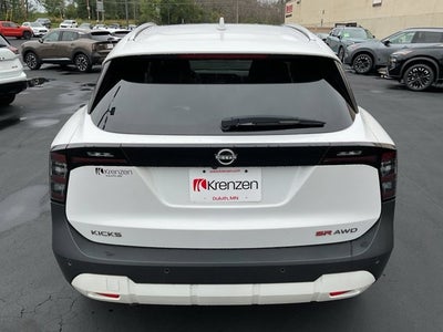 2025 Nissan Kicks SR