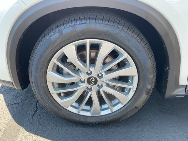 2023 INFINITI QX50 LUXE