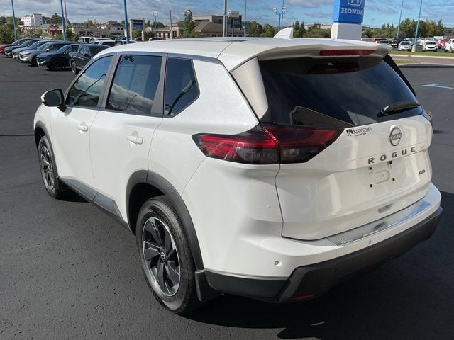 2025 Nissan Rogue SV