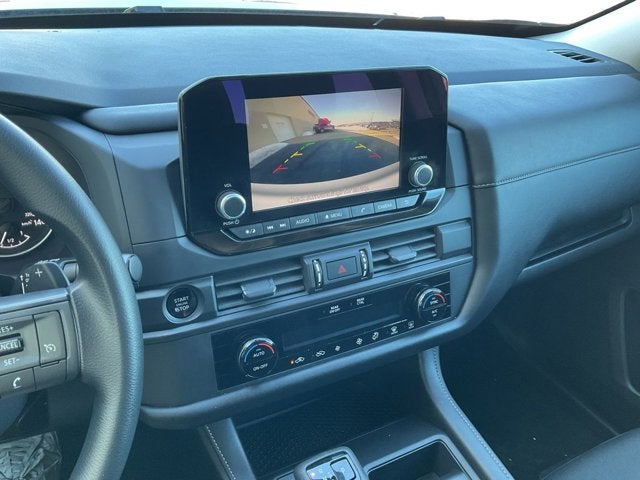 2025 Nissan Pathfinder S