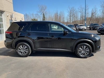 2025 Nissan Pathfinder S