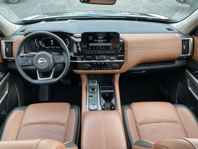 2023 Nissan Pathfinder Platinum