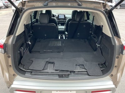 2023 Nissan Pathfinder Platinum