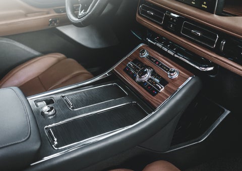 The front center console of a 2024 Lincoln Aviator® SUV is shown | Krenzen Lincoln in Duluth MN