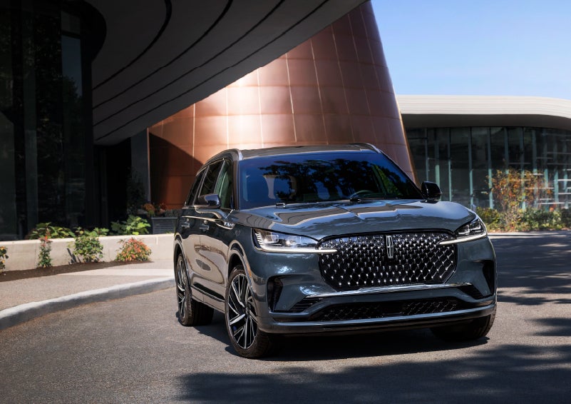 A 2026 Lincoln Black Label™ Aviator® SUV is shown with the available Special Edition Package. | Krenzen Lincoln in Duluth MN