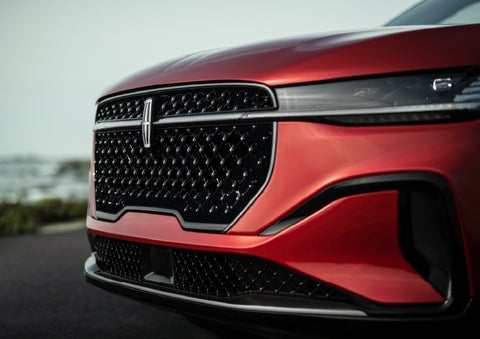 The sleek grille of a 2026 Lincoln Nautilus® SUV with the available Jet Appearance Package makes a bold statement. | Krenzen Lincoln in Duluth MN