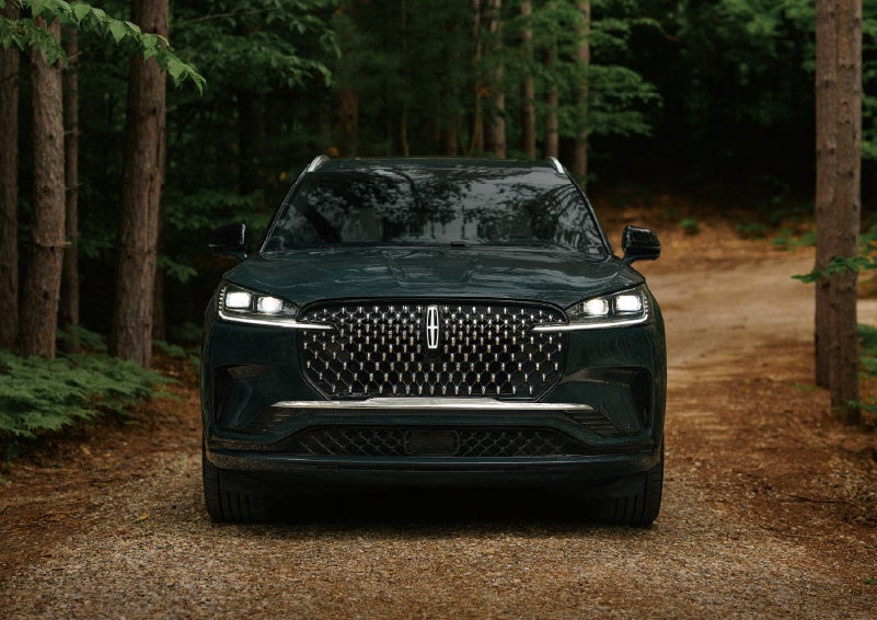 The front grille of a 2027 Lincoln Aviator® Black Label™ SUV is shown. | Krenzen Lincoln in Duluth MN