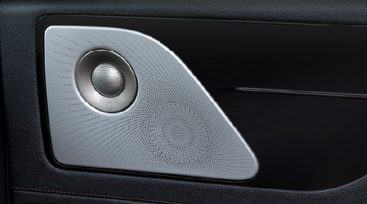A close-up view of the available Revel® Ultima 3D Audio System. | Krenzen Lincoln in Duluth MN