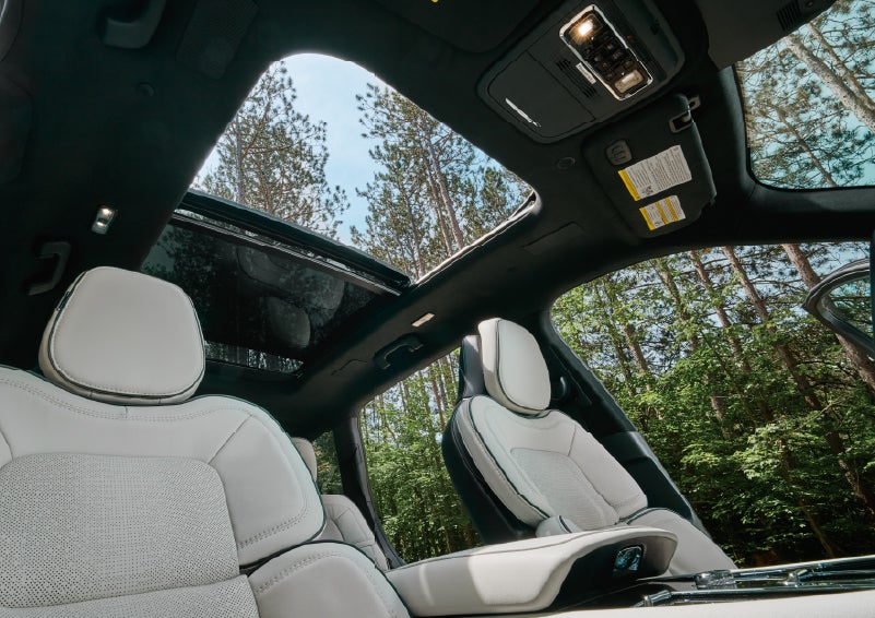 The front seats of a 2027 Lincoln Aviator® Black Label™ SUV | Krenzen Lincoln in Duluth MN