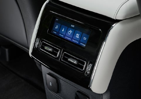 The second row touch screen displays audio and temperature control settings. | Krenzen Lincoln in Duluth MN